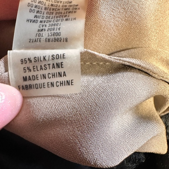 Ellie Tahari Silk Embellished Champagne/ Gold Color Top W/ Black Velvet & Lace M - Picture 14 of 15